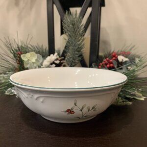 Pfaltzgraff Winterberry Holiday design Cereal Bowls